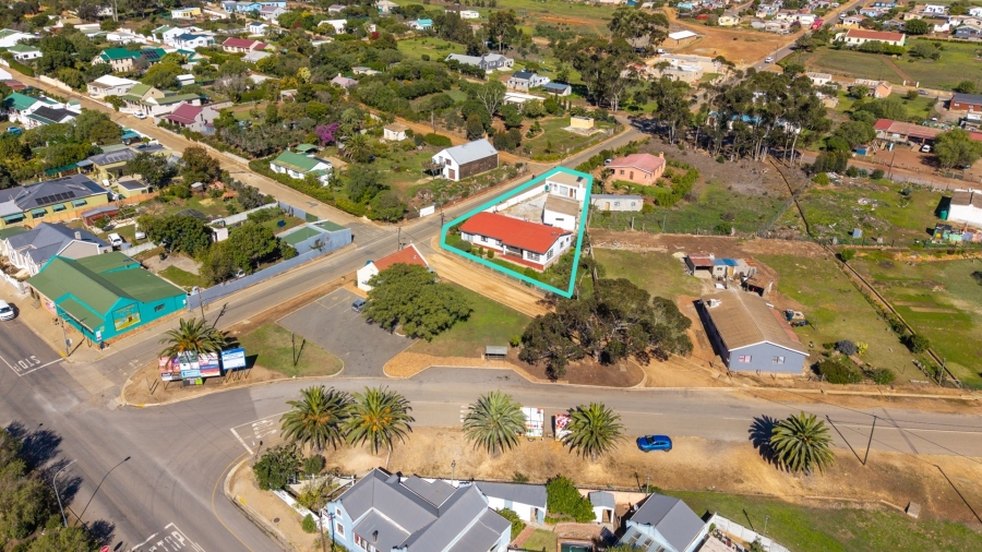 5 Bedroom Property for Sale in Napier Western Cape